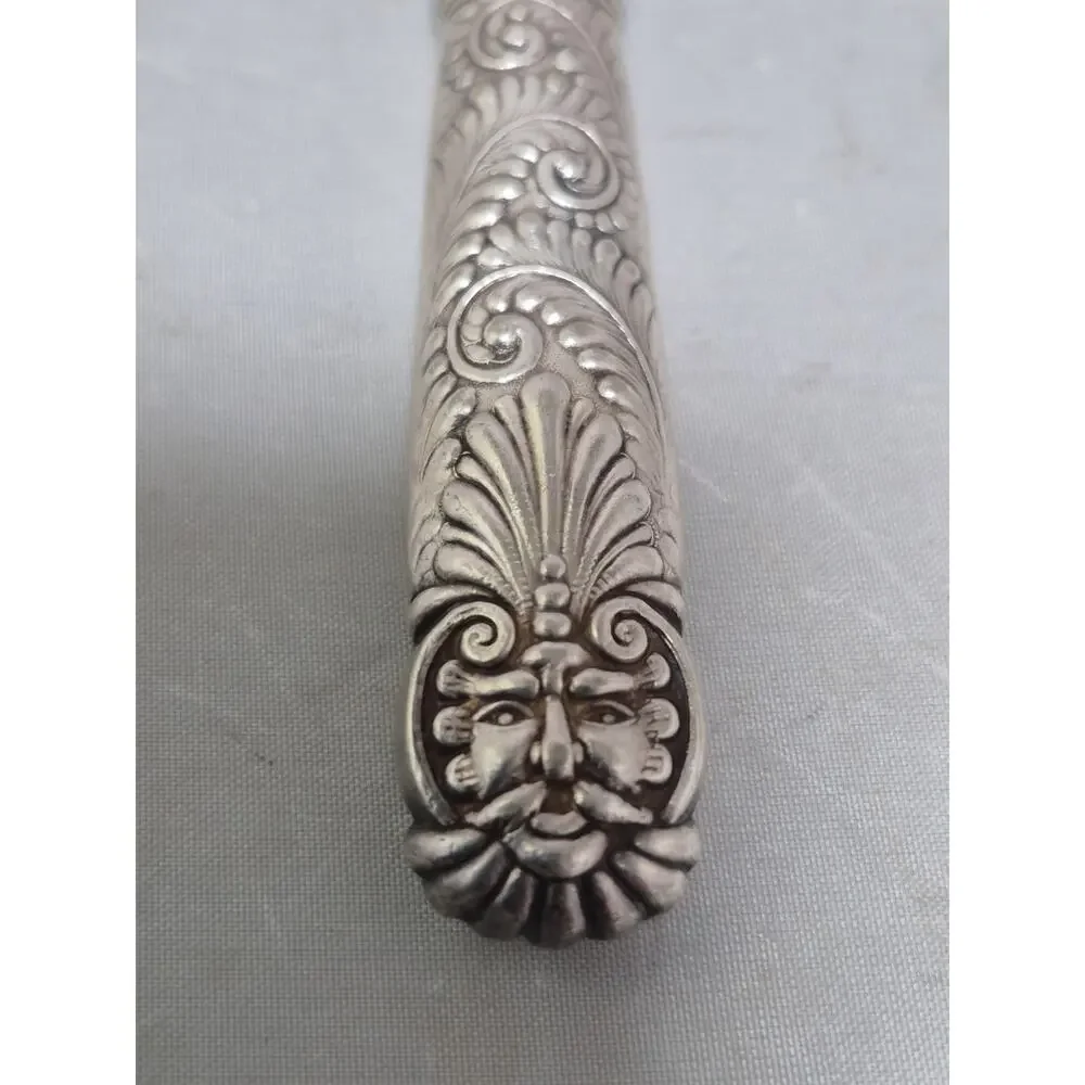 💥 Rare ASSYRIAN HEAD by 1847 Rogers Bros. Cheese Knife Wide Handle 7.5